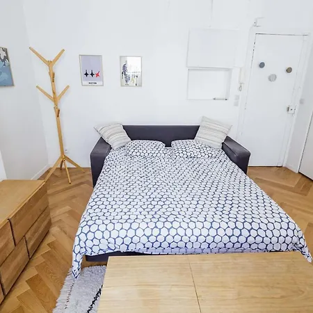 Апартаменты Nice Design Studio Near Batignolles Париж