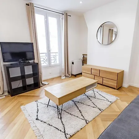 Apartment Nice Design Studio Near Batignolles Paris